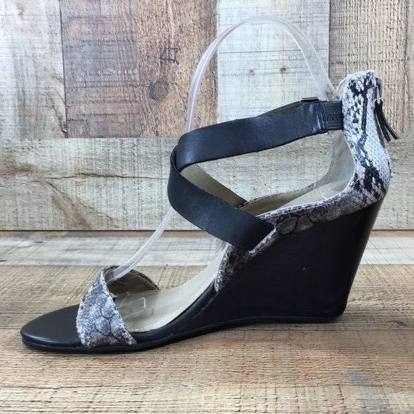 Kenneth Cole Reaction Ava Wedge Platform Sandals - Picture 4 of 11